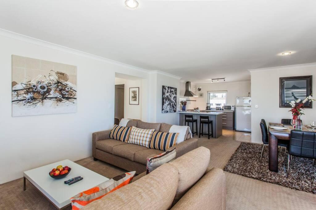 Beach View Apartment In Cottesloe Perth Buitenkant foto